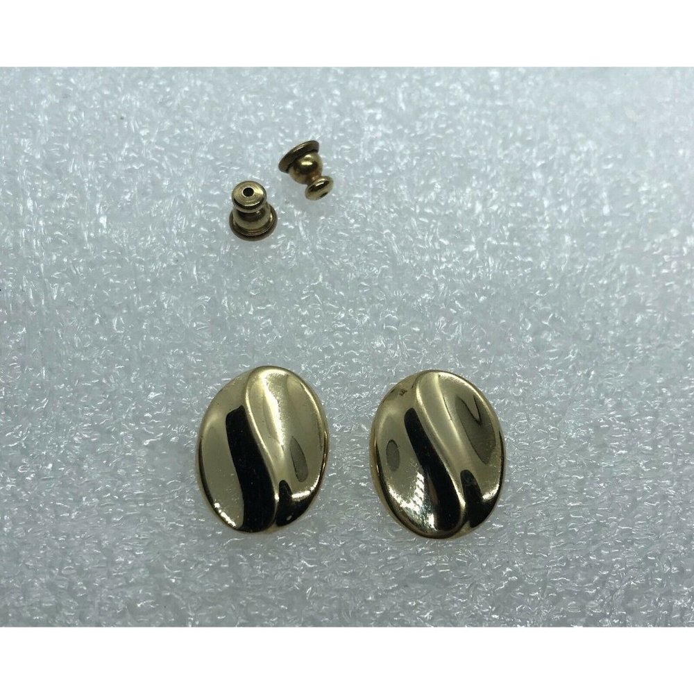 1970s Trifari Gold Tone Oval Stud Earrings